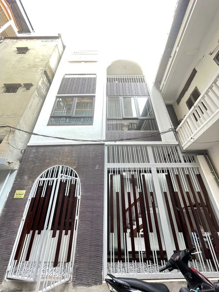 Bán Nhà Thái Hà Đống Đa 48/51m 4 Tầng Mt6.3m Gần Phố Giá 7.3 Tỷ.