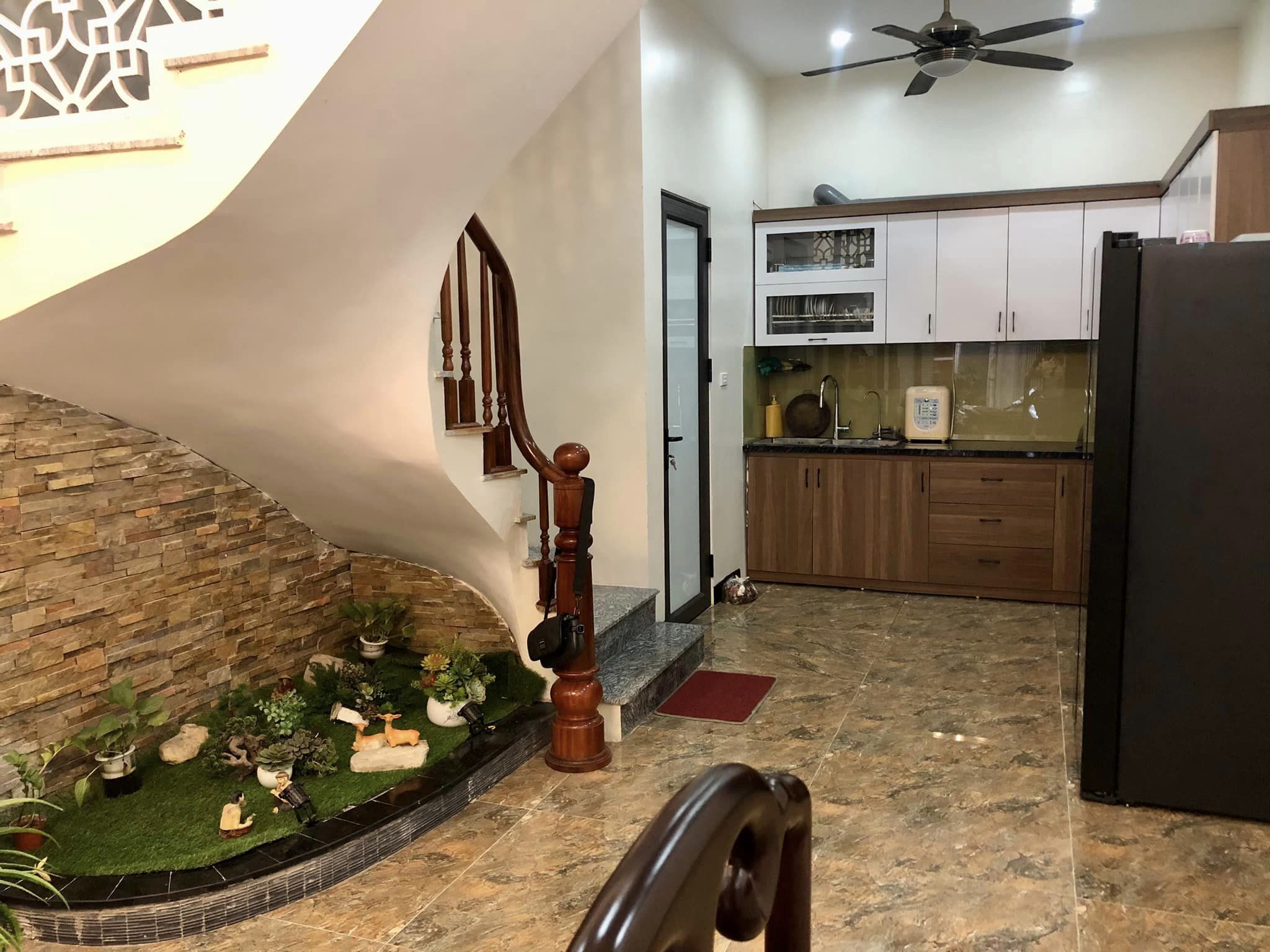 Nhà Ngõ 156 Hồng Mai, 45m2, 5T, MT4.5m, 7.2 Tỷ, Nhà đẹp, Ô tô