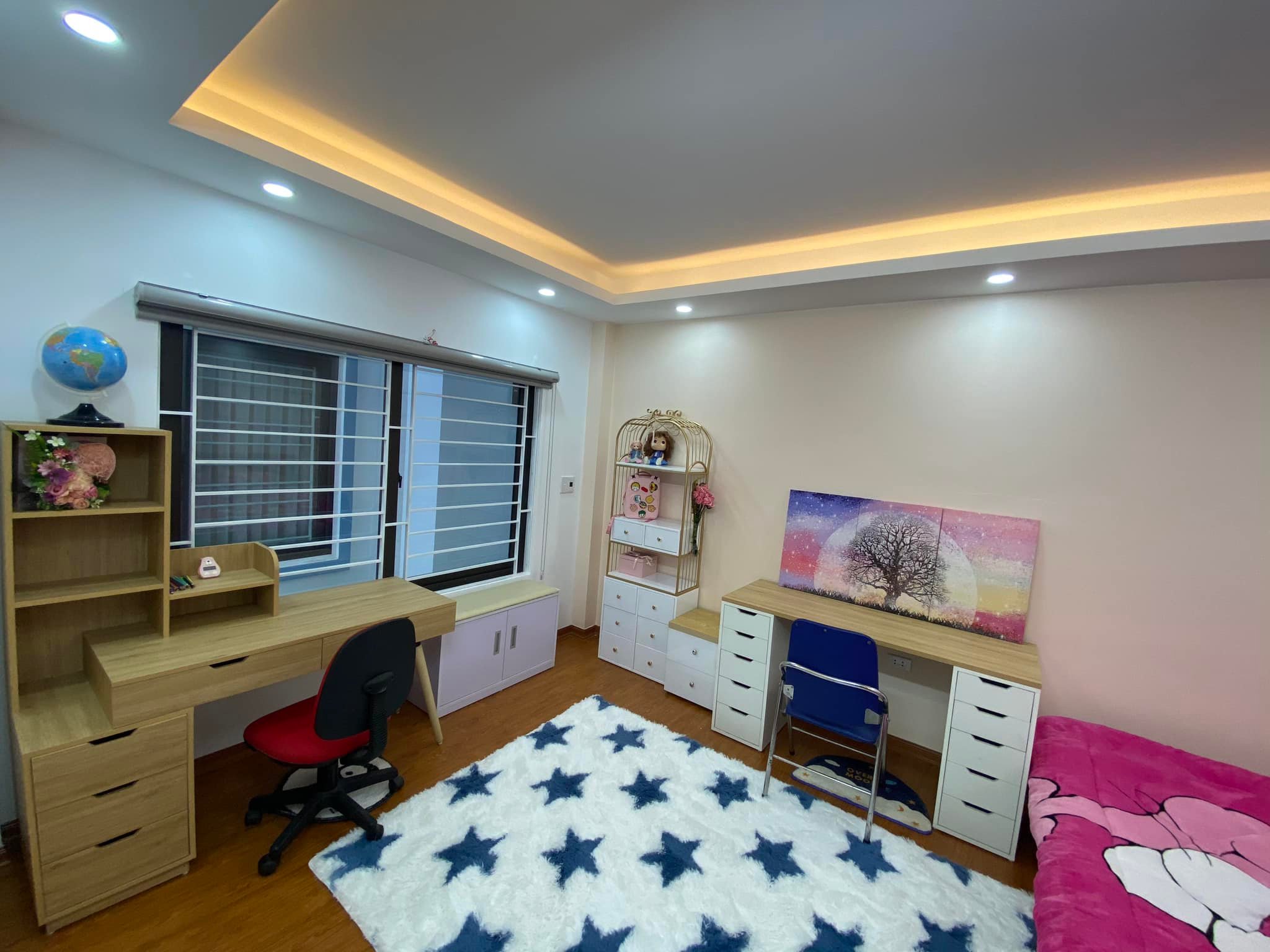 Bán căn nhà 96m2 phố Âu Cơ, Tây Hồ Chủ tự xây 12 ngủ Ô tô tránh nhau 10m 7.5 Tỷ