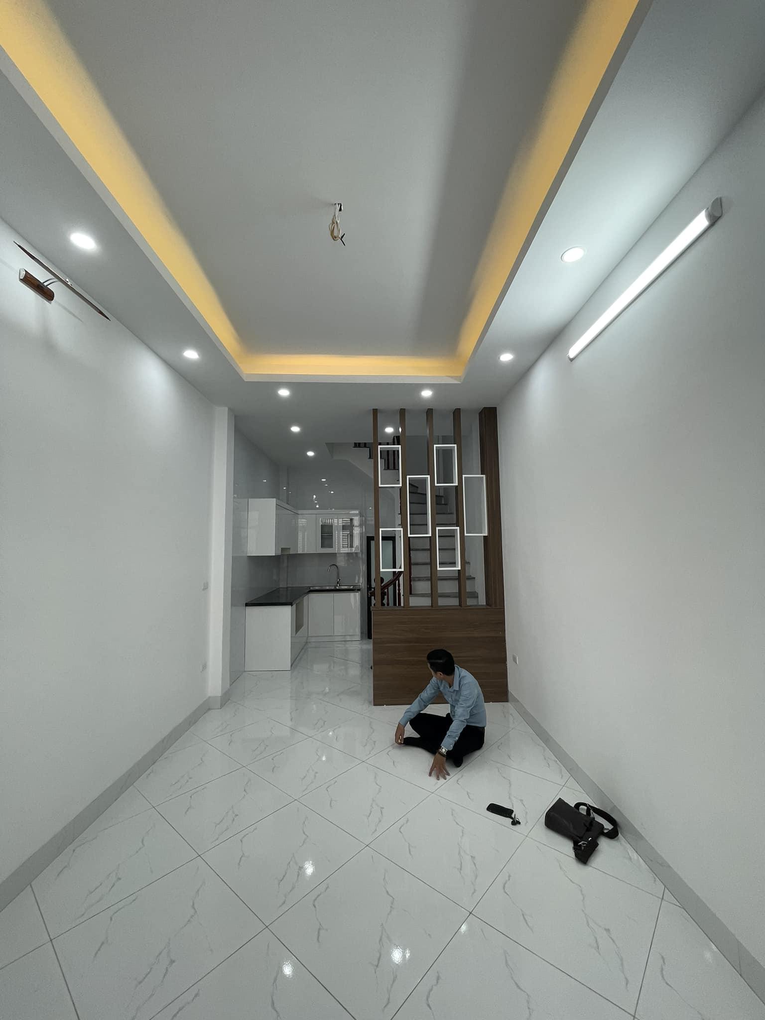 Bán Nhà Xây Mới Tại Ngõ 38 Xuân La Trung Tâm Quận Tây Hồ DT 32m 5 Tầng Giá 4 Tỷ