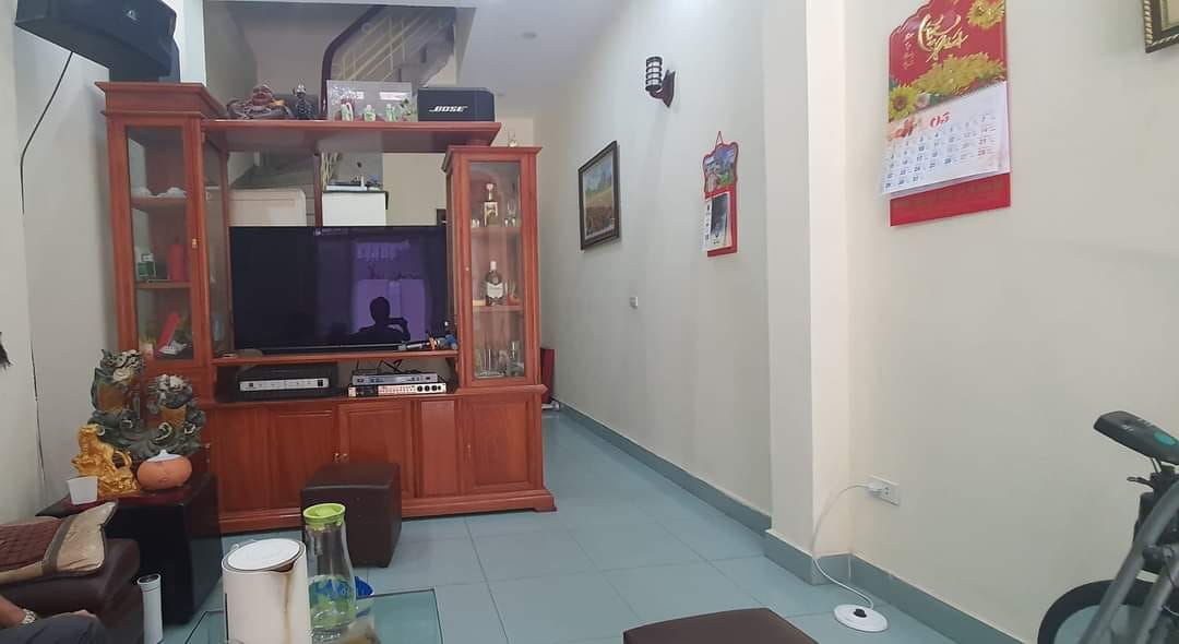 Bán ngôi nhà 36m2 phố Yên Phụ, Tây Hồ Dân xây 5 phòng Ô tô tránh 10m 3.5 Tỷ