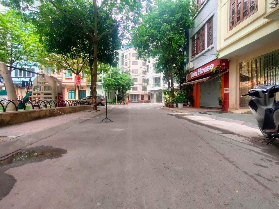 CẦN BÁN NHÀ PHÂN LÔ SIÊU ĐẸP PHỐ ĐẶNG THUỲ TRÂM, QUẬN CẦU GIẤY