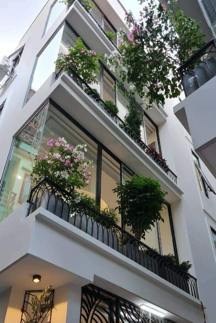 BÁN NHÀ CẦU DIỄN - TỪ LIÊM 35M2 - 5 T - OTO ĐỖ CỬA - CHỦ BÁN GẤP 3 TỶ 7