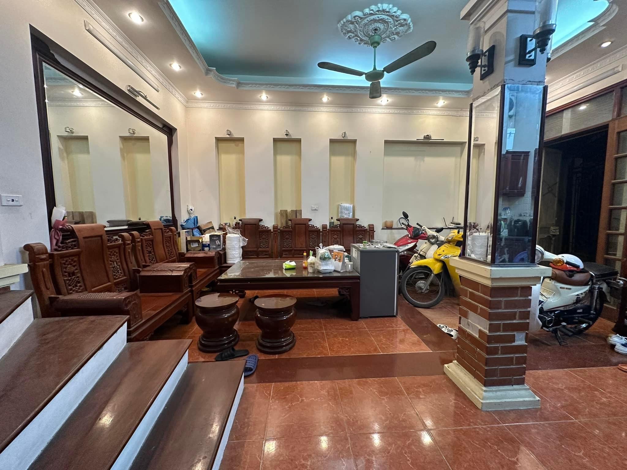 Lõi Đống Đa - Lô góc - Ô tô sát nhà - 30m ra phố