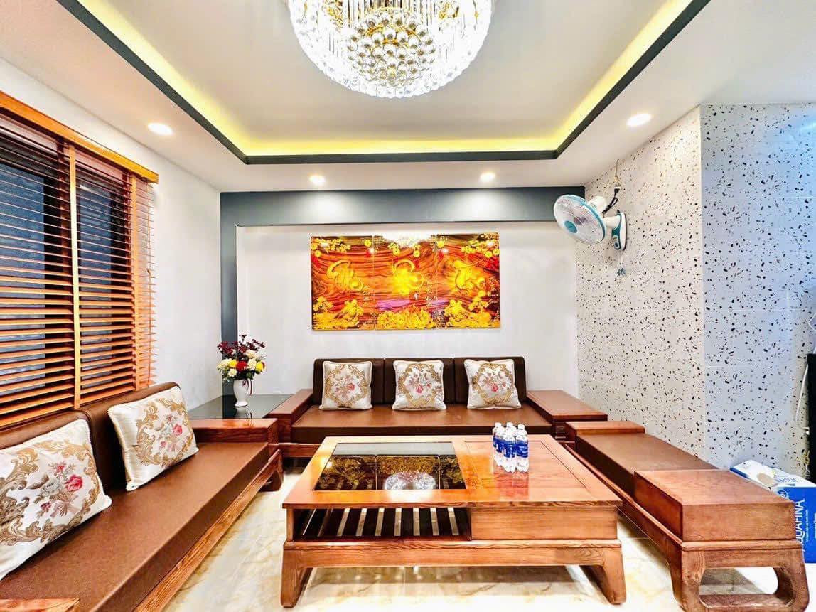 Cần bán gấp nhà Quận 1. Trần Quý Khoách, Tân Định. Giá 5,89 tỷ.