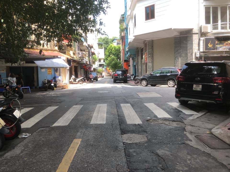 BÁN NHÀ HỒNG PHÚC, 30M2, 3 TẦNG, TRUNG TÂM, 3 GÁC ĐỖ CỬA, CÁCH PHỐ 15M, Ở NGAY, GIÁ ĐẦU TƯ KHU BA ĐÌNH, 4,7 TỶ
