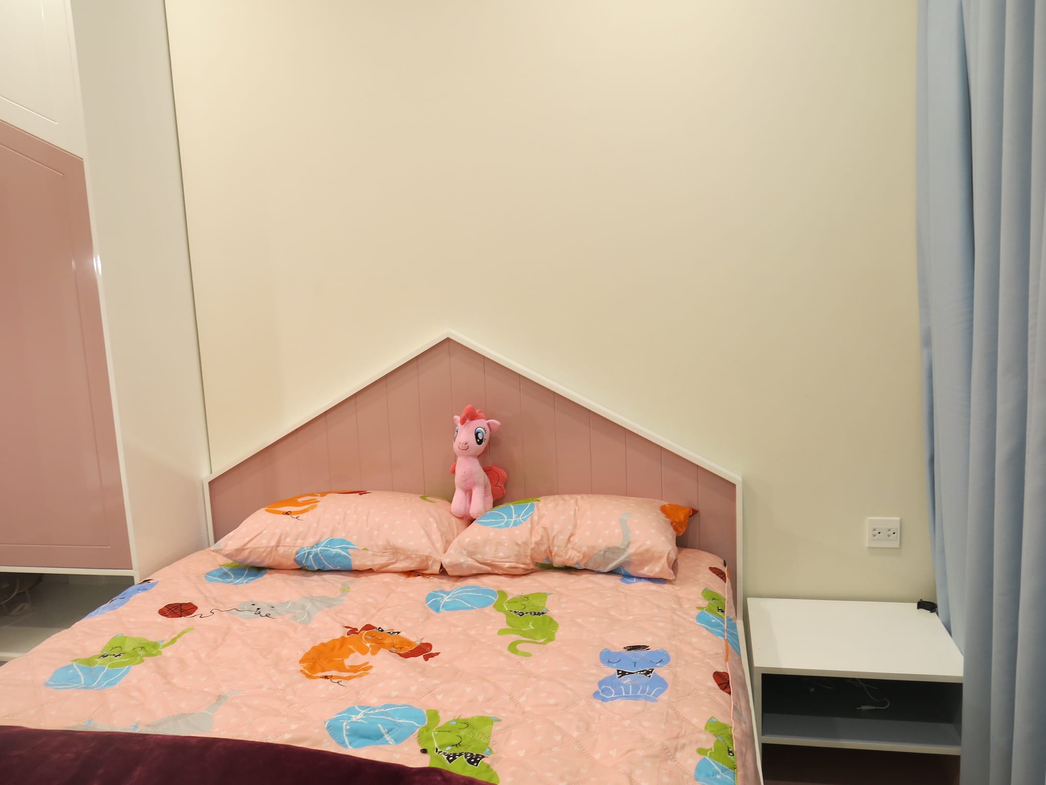 Bán ngôi nhà 30m2 phố Yên Hoa, Tây Hồ Chủ tự xây 3 phòng ngủ 10m Mặt phố 3.3 Tỷ