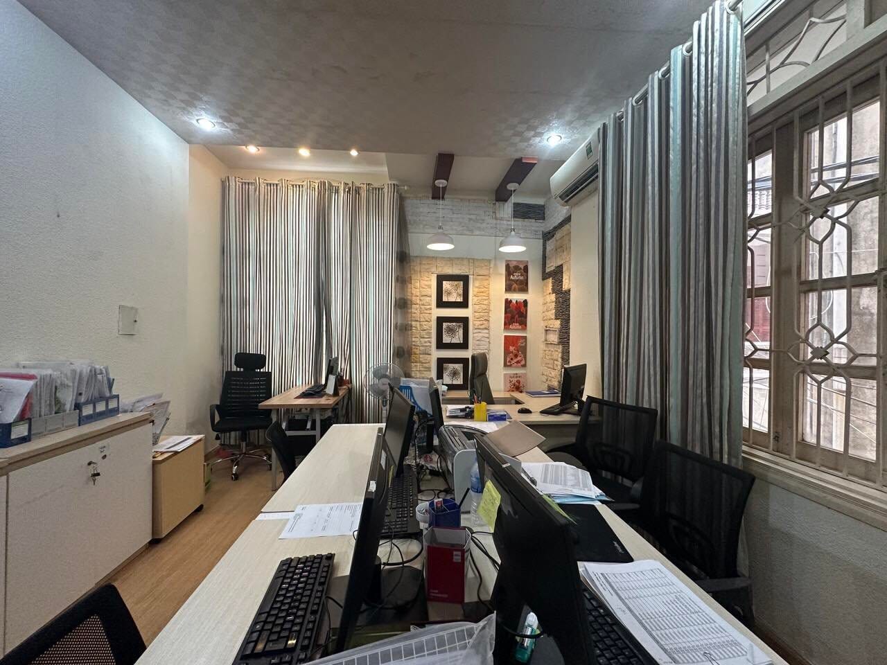 PHỐ VIP HUỲNH THÚC KHÁNG - KINH DOANH - LÔ GÓC 3 MẶT THOÁNG - 30M RA MẶT PHỐ