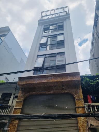 Bán nhà phố Cát Linh, Đống Đa, Hà Nội. Ô tô, thang máy, siêu KD, 70m² x 8T, MT 4,2m. Chỉ 28,5 tỷ.