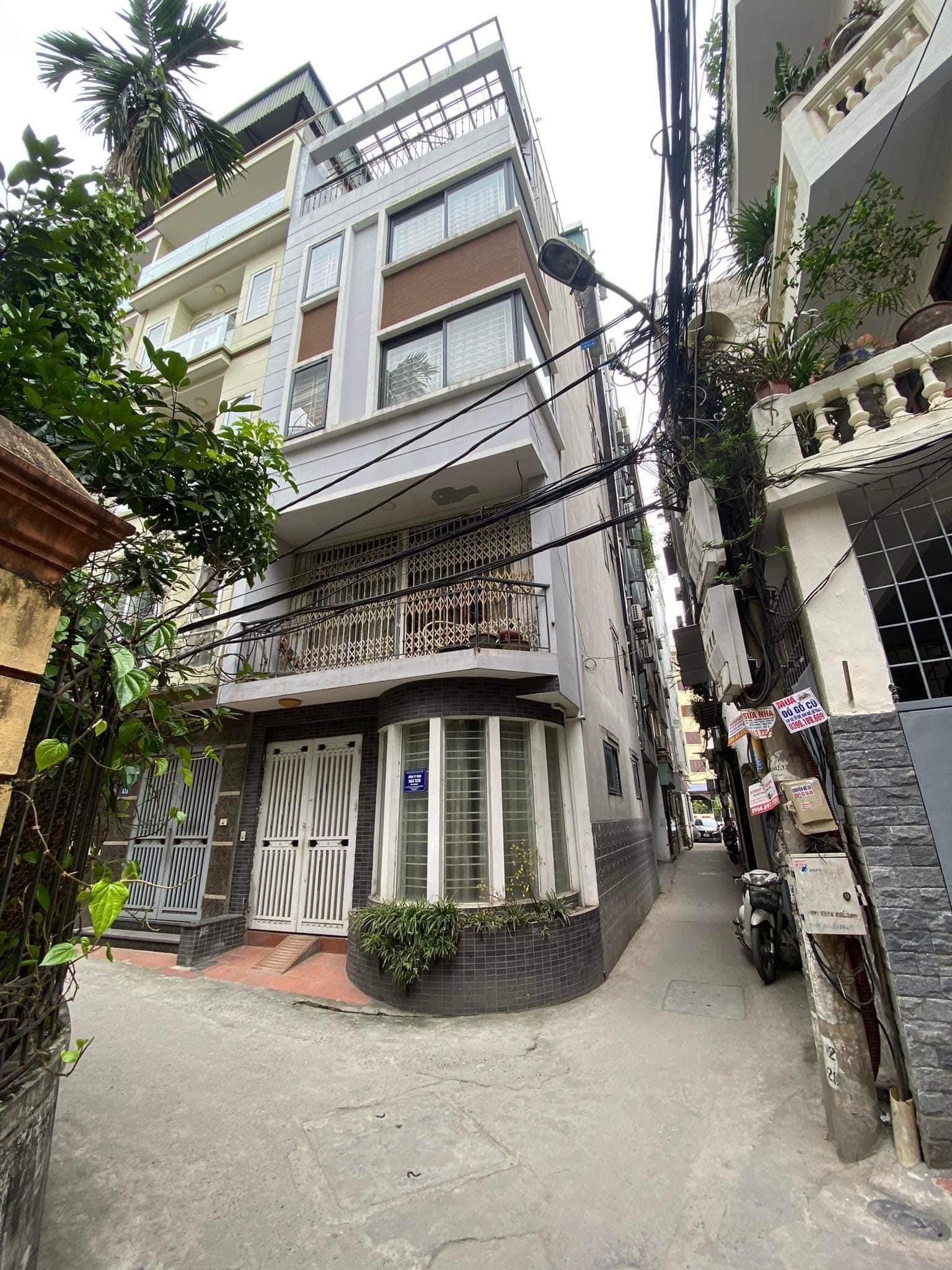 Bán nhà Lạc Long Quân ngõ 175 ô tô vào nhà, lô góc, phân lô chỉ nhỉnh 6 tỷ