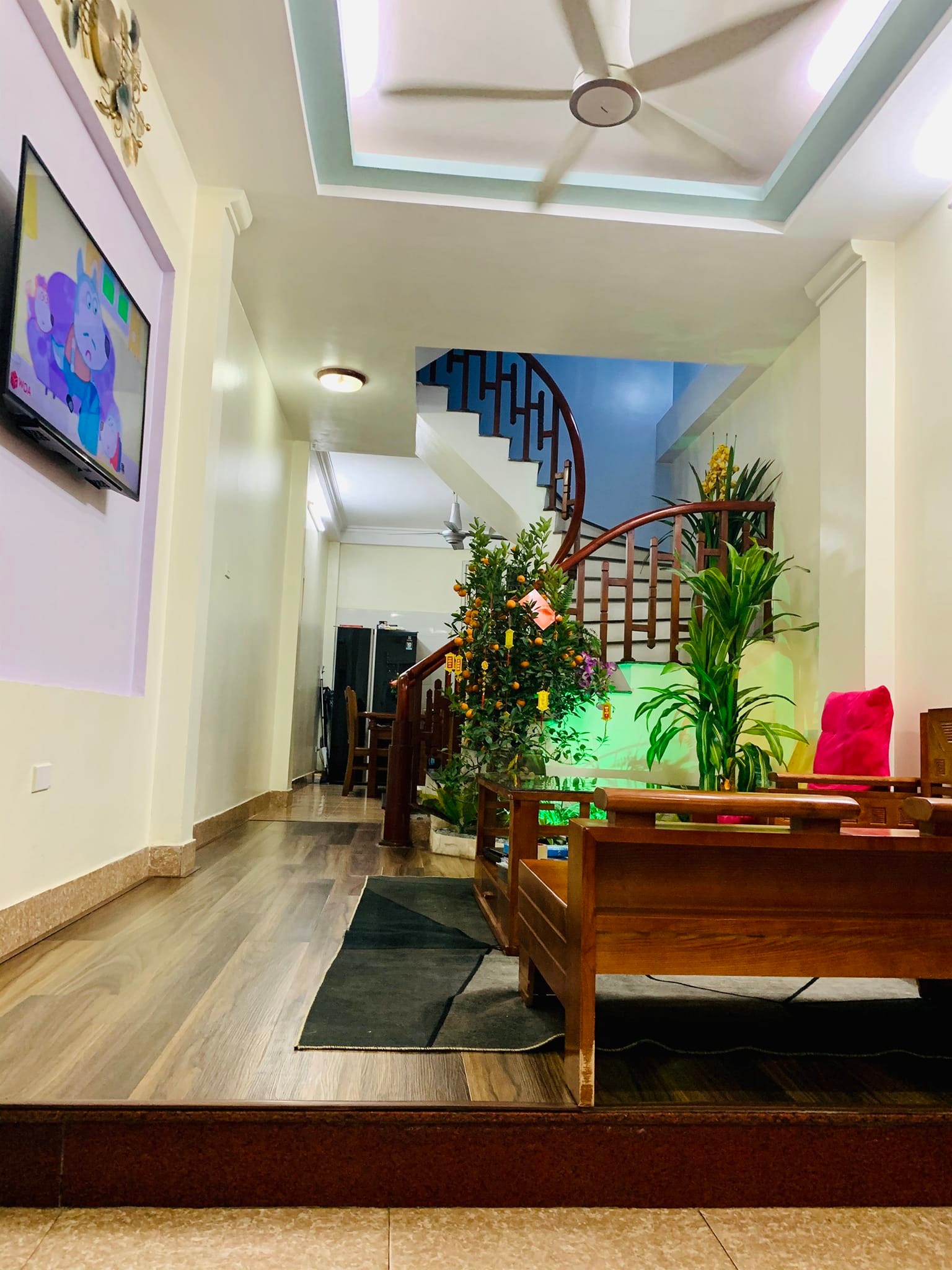 Bán nhà Cự Lộc - Quan gần phố, ngõ ba bác, DT rộng 50mx5T, hơn 4.25 tỷ