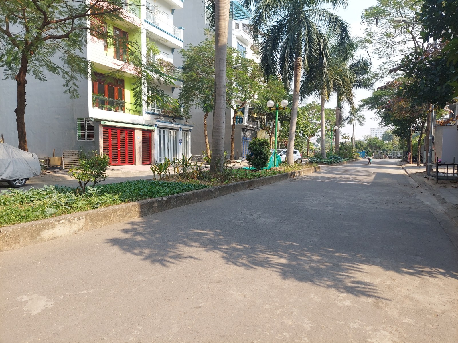 VỊ TRÍ ĐẮC ĐỊA – VIỆT HƯNG - HÀNG XÓM VINHOMES HAMONY - NGÕ TO NHƯ PHỐ - PHÂN LÔ Ô BÀN CỜ - THÔNG TỨ PHÍA - VỈA HÈ Ô