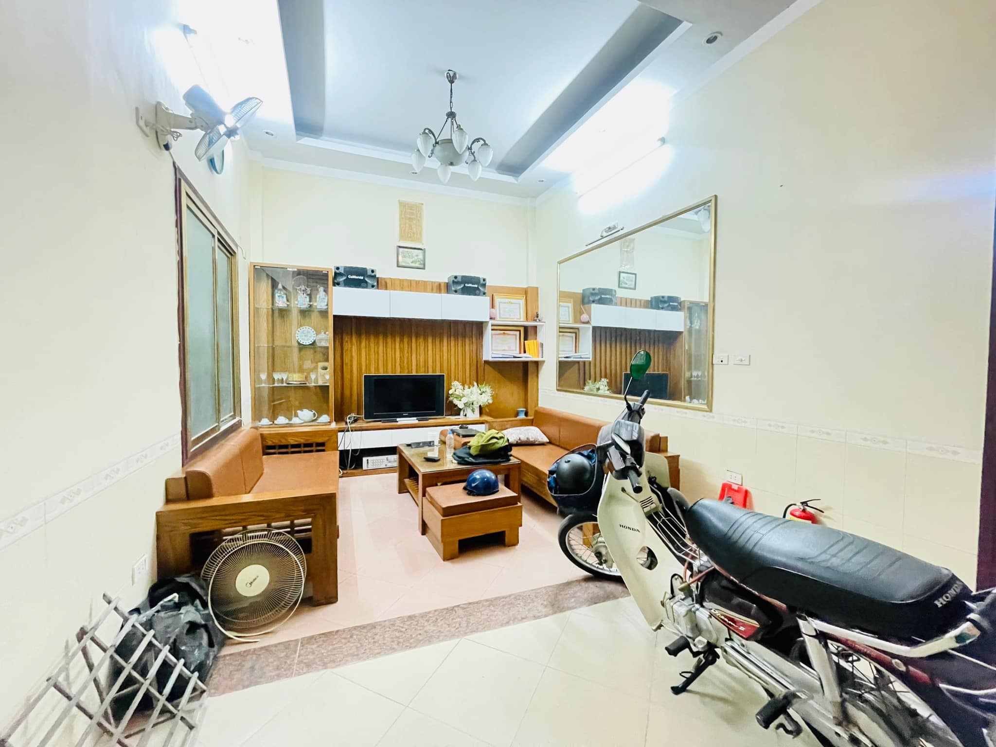 Nhà phân lô quân đội ngõ 164 Vương Thừa Vũ nhỉnh 7 tỷ 55m2 4T ô tô tránh kinh doanh đỉnh