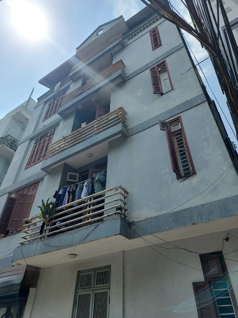 BÁN NHÀ ĐẸP MẶT NGÕ HOÀNG QUỐC VIỆT, KHU PHÂN LÔ, Ô TÔ TRÁNH, DỪNG ĐỖ NGÀY ĐÊM, LÔ GÓC 3 MẶT NGÕ.