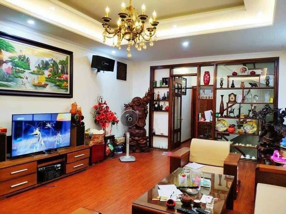 Chính chủ bán nhà Nguyễn Chí Thanh 33m2 giá bán 4,5 tỷ, gần đường ô tô