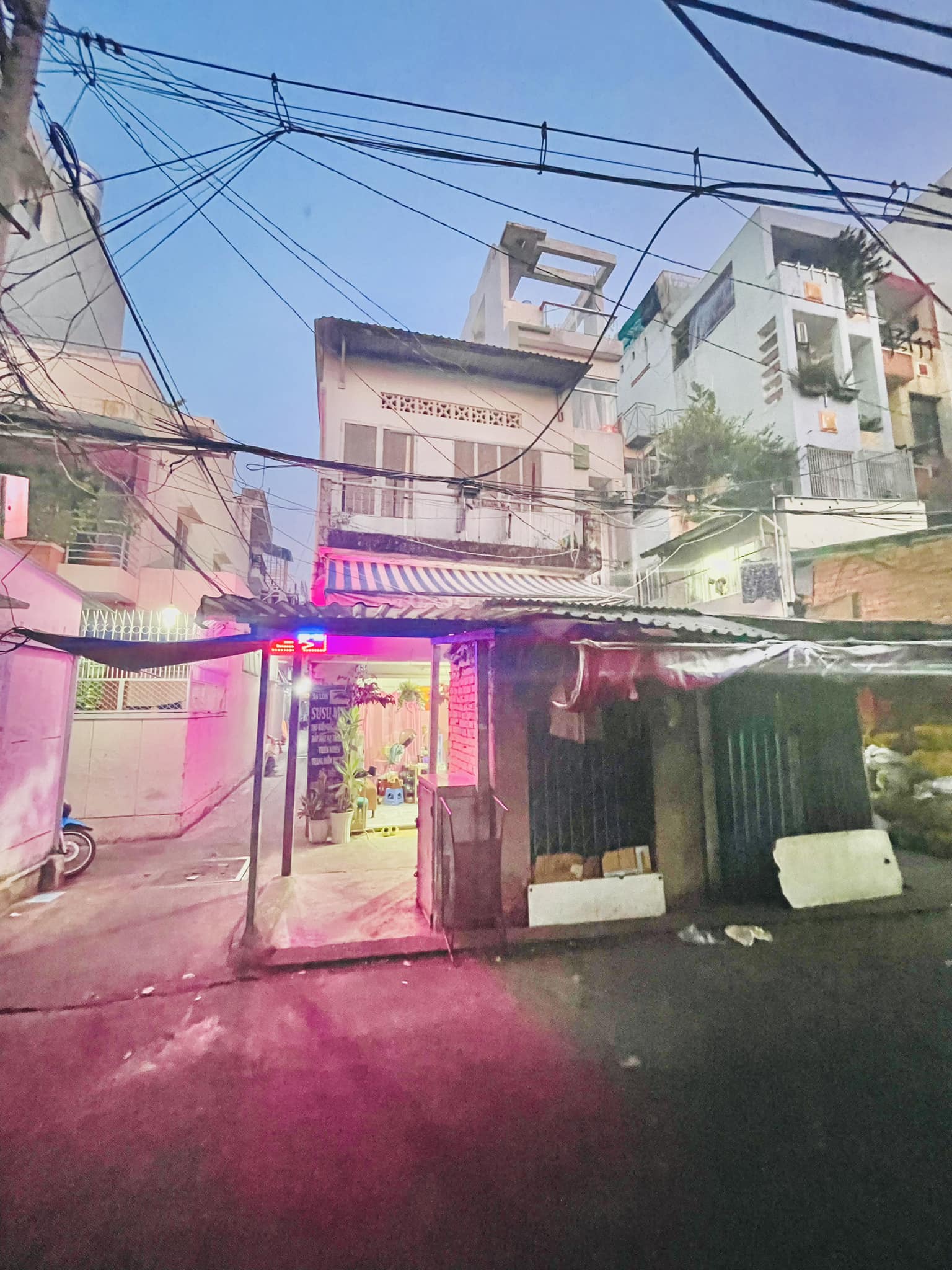 NGỘP BANK GIẢM GIÁ CHỈ CÒN 7.35 TỶ - MT CHỢ PHÚ NHUẬN TIỆN KD - 60M2