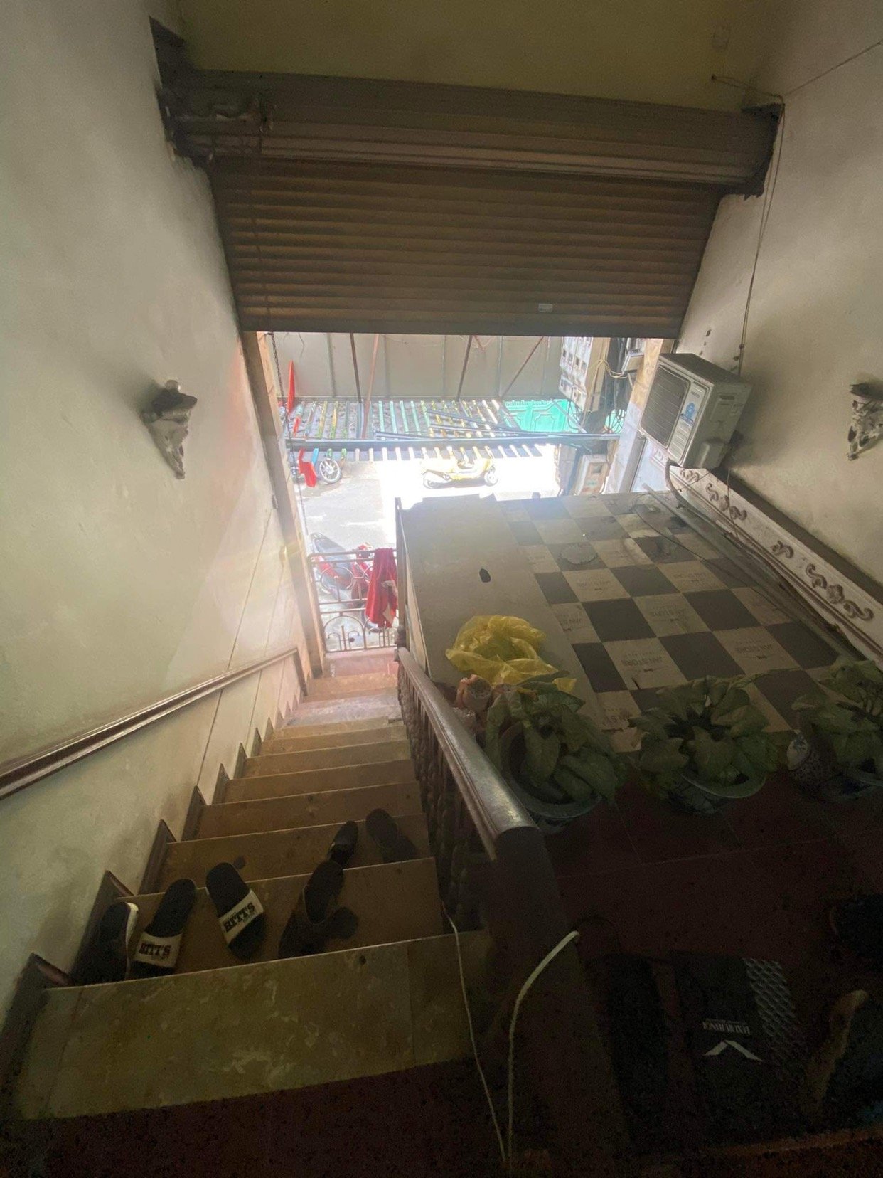 Bán Nhà, Mặt Phố ô Chợ Dừa, Đống Đa, 2 Mặt Phố, DT 70m2, Giá 27 Tỷ.