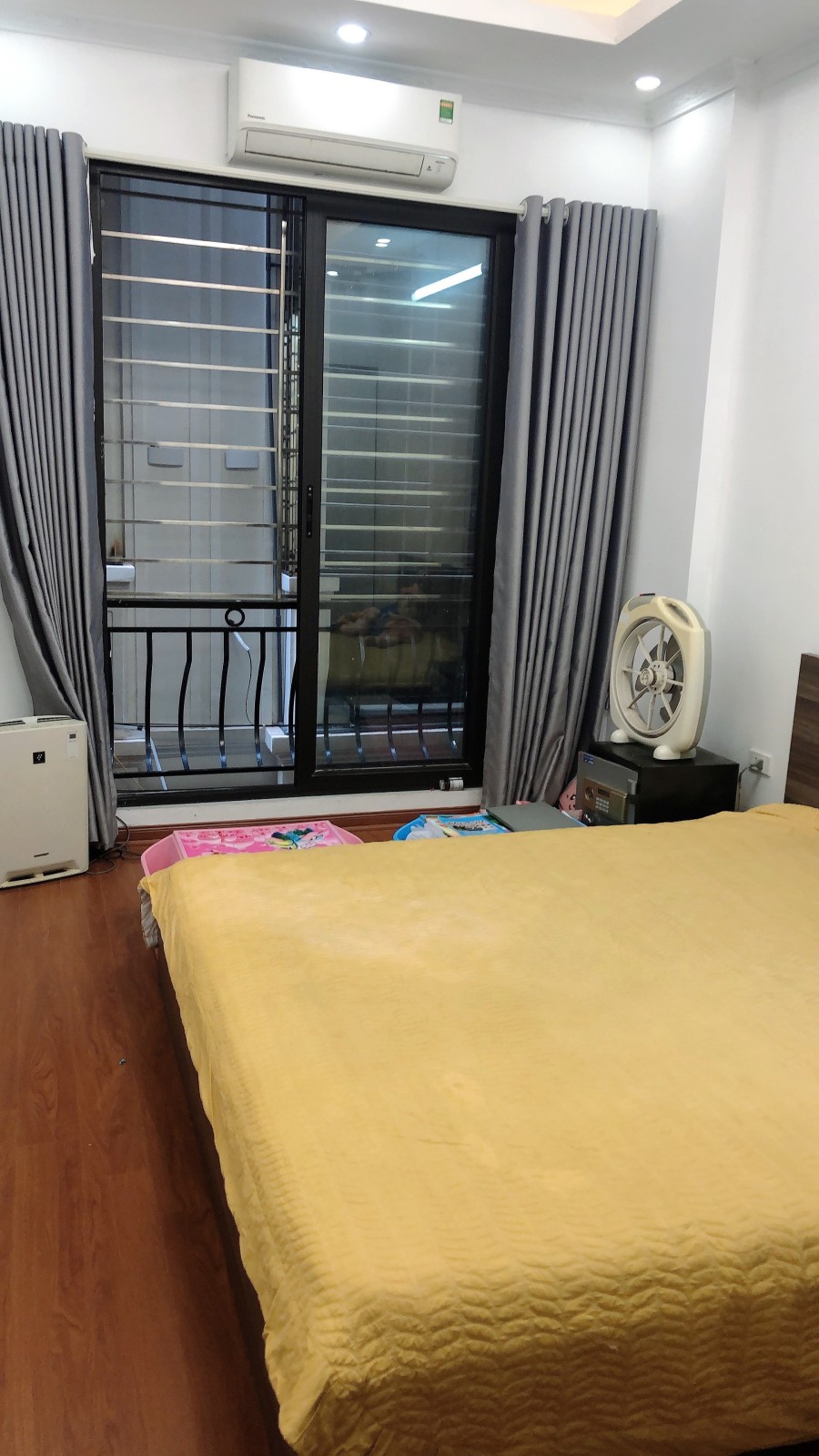 Bán nhà Cổ Nhuế Từ Liêm 35m2, 4T 5 ngủ gần ô tô giá nhỉnh 3 tỷ xíu