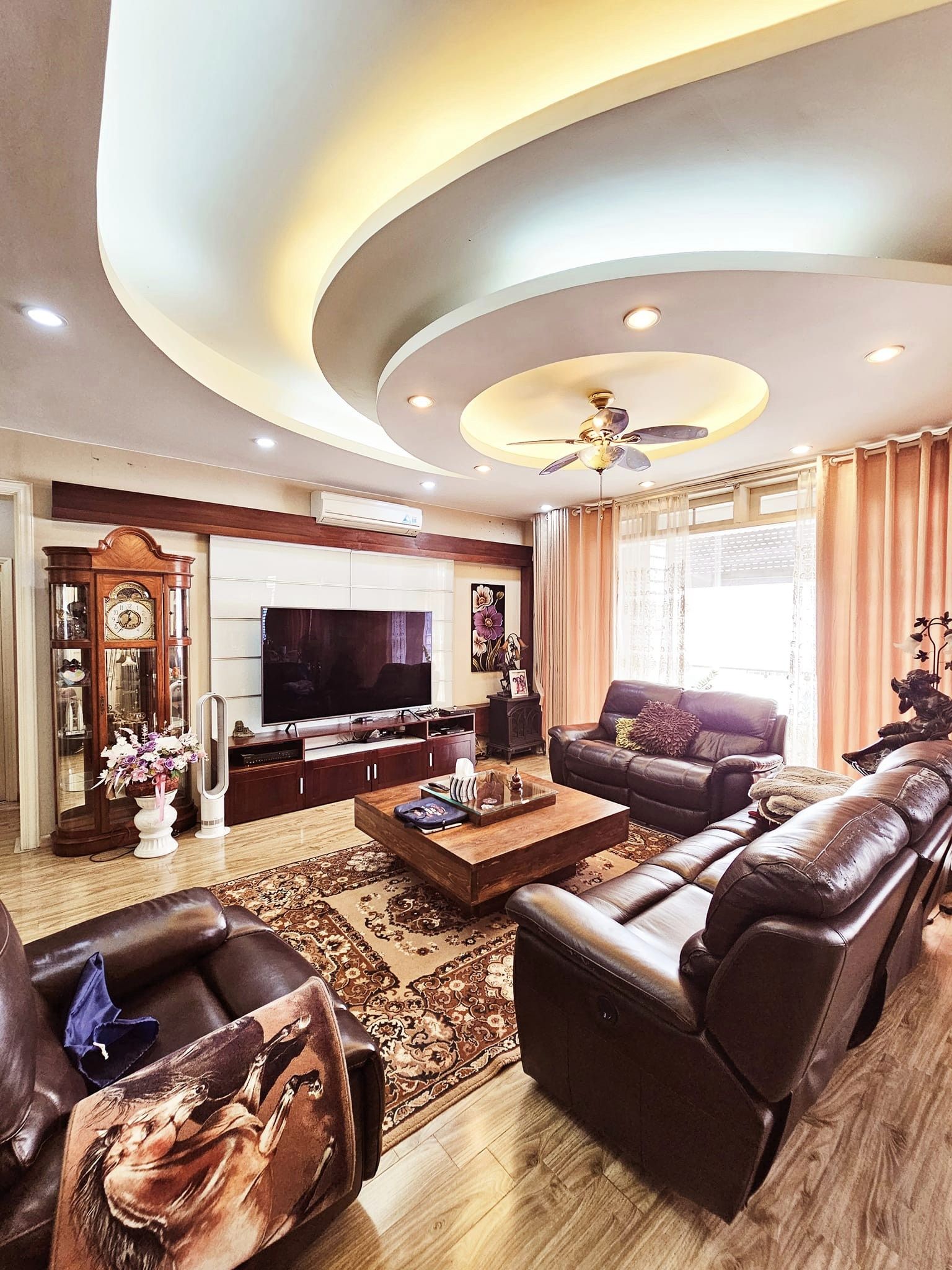 GIẢNG VÕ 131 m x 8 tầng, MT 9,7 m, giá 37 tỷ. CÁCH ĐƯỜNG 15M, Ô TÔ TẢI ĐỖ