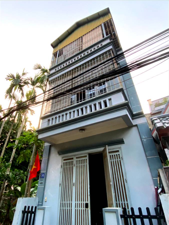 Nhà Đẹp Tiện Ich Ngọc Thụy, Long Biên, 57m2, 3 tầng, mặt tiền 4,5m, giá 2,75 tỷ.