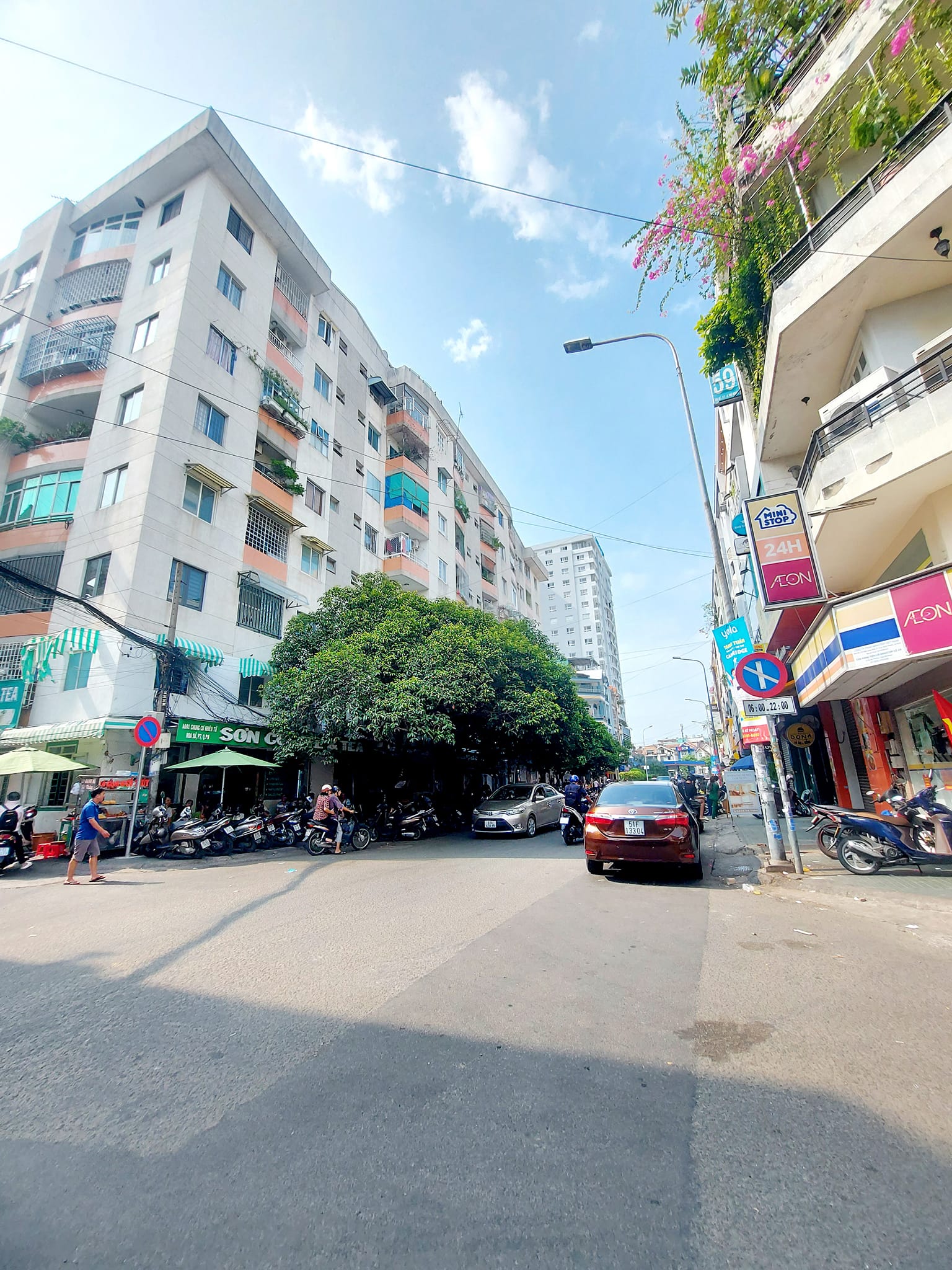 GIÁ CHỈ CÒN 11.9 TỶ - MT KHU PHAN XÍCH LONG SẦM UẤT KD NHỘN NHỊP - 61M2 - CHO THUÊ 30TR/TH