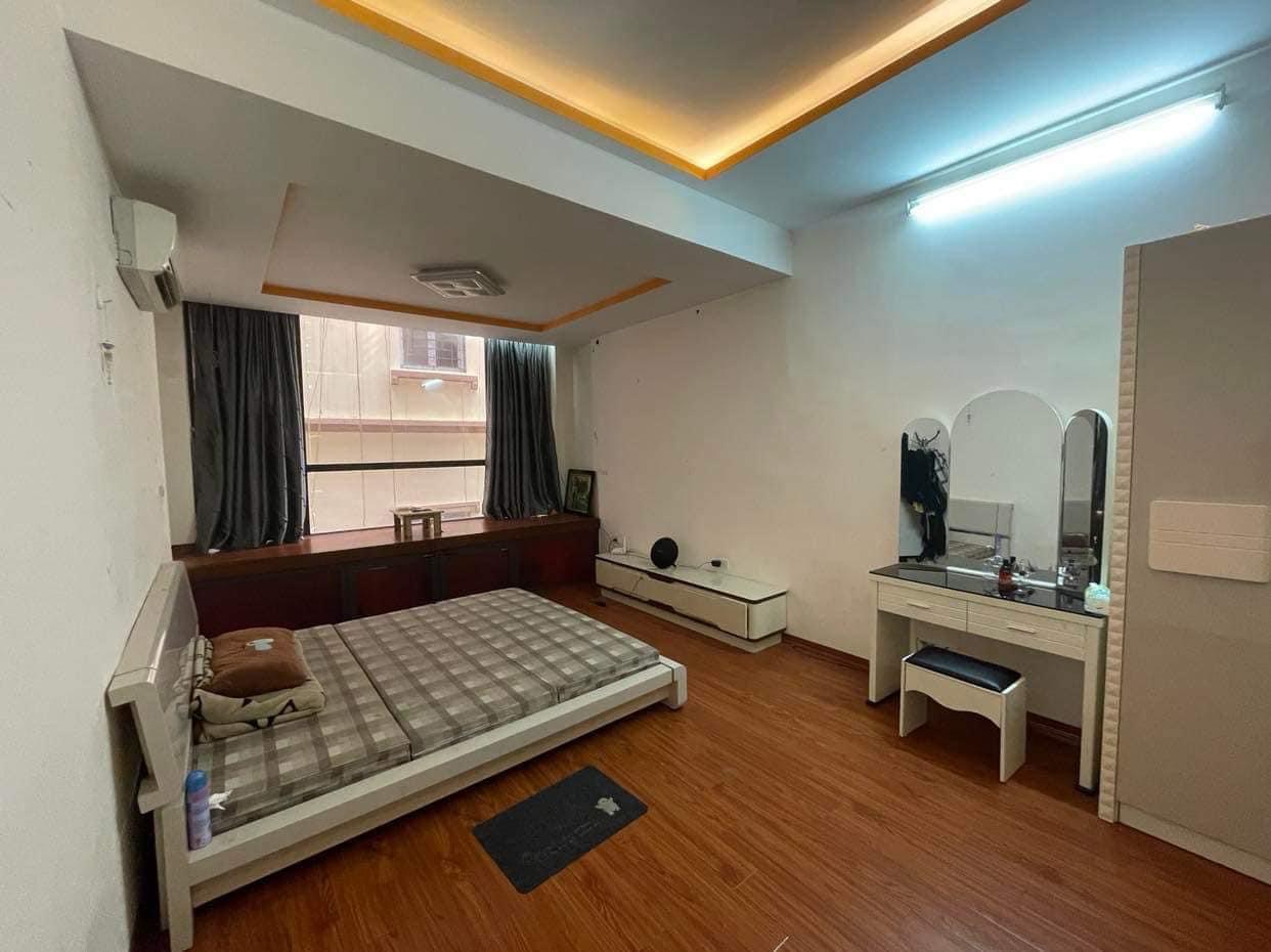 BÁN NHÀ TRẦN KHÁT CHÂN QUẬN HAI BÀ TRƯNG - 45M 5 TẦNG MT 4.5M - HƠN 6 TỶ MẶT NGÕ 2 BA GÁC ĐỖ CỬA 15M RA MẶT PHỐ