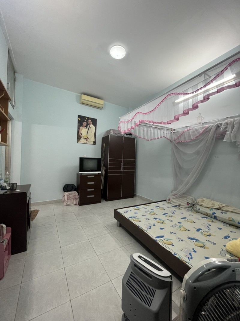 Lô góc gần mặt tiền CMT8, Quận 10, 61m2, 3 tầng, chỉ 6 tỷ X