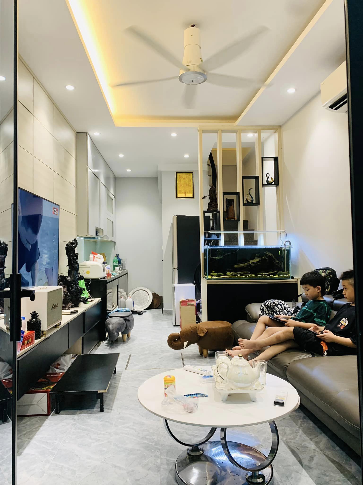 Bán nhà ngõ Hoàng An – Ngõ thông rộng thoáng – Nhà xây chắc đẹp – 37m2 – 5 tầng – 4.6 tỉ