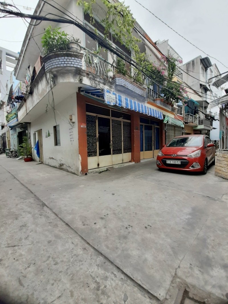 Nhà đẹp đường Huỳnh Thiện Lộc, 4mx17m, giá chỉ 6,2 tỷ, hẻm xe hơi tới nhà.