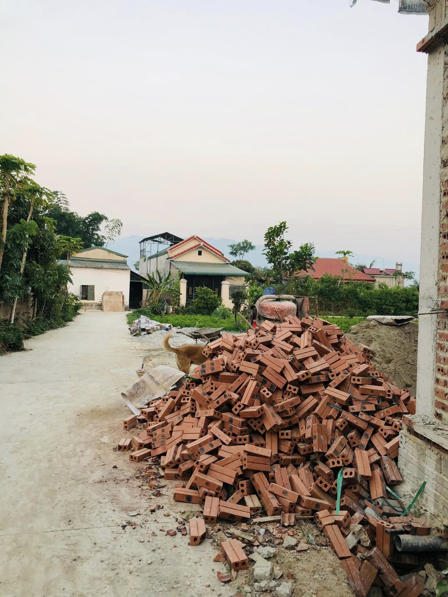 Em cần sang nhượng nhanh mảnh đất tại bản Co Cáng, phường Nam Thanh