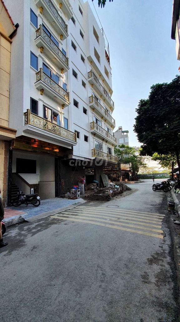 Bán nhà Liền Kề Tôn Đức Thắng -Đống Đa ,102m2 VỈA HẺ ,Ô TÔ TRÁNH,KINH DOANH,giá 27 tỷ