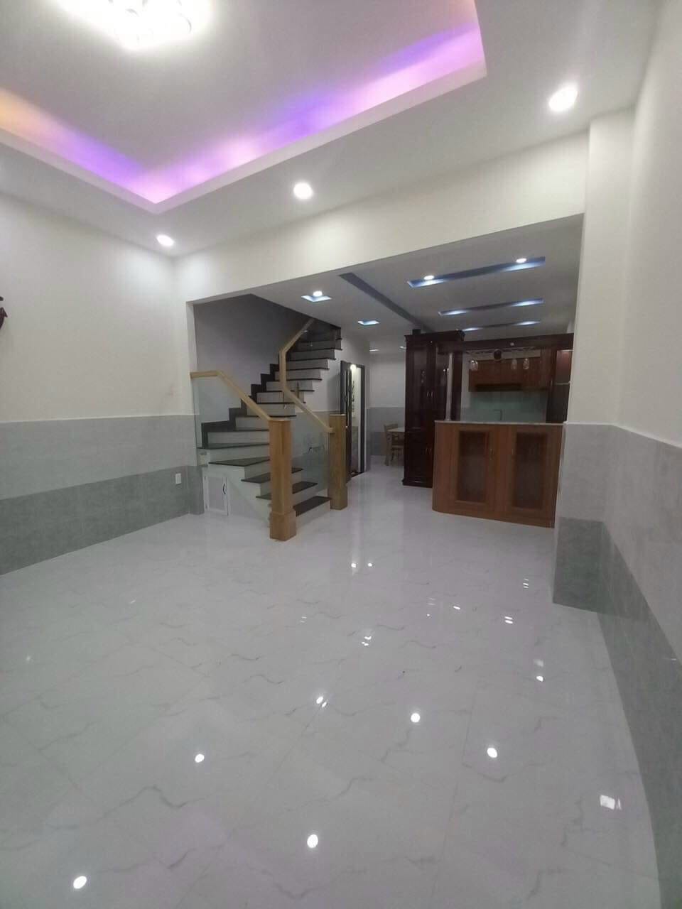 GẤP BÁN ĐI ĐỊNH CƯ - HẺM THÔNG Ô TÔ TỚI CỔNG - GIÁ TỐT PHÚ NHUẬN - 41M2 - CHỈ 4.25 TỶ TL