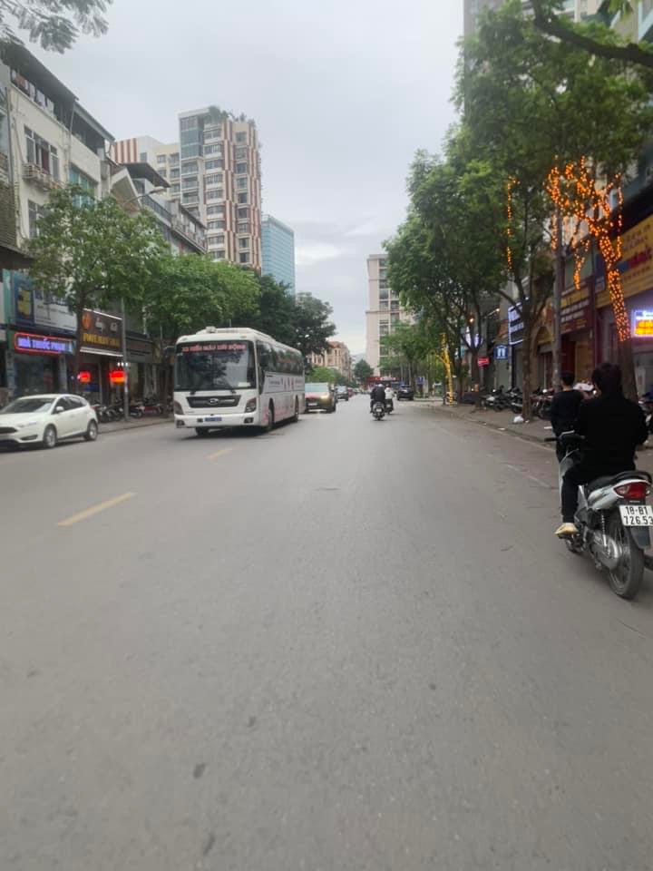 Toà Văn Phòng Mặt Phố Trung Hoà - Cầu Giấy - Kinh Doanh Đẳng Cấp - Giá Tốt