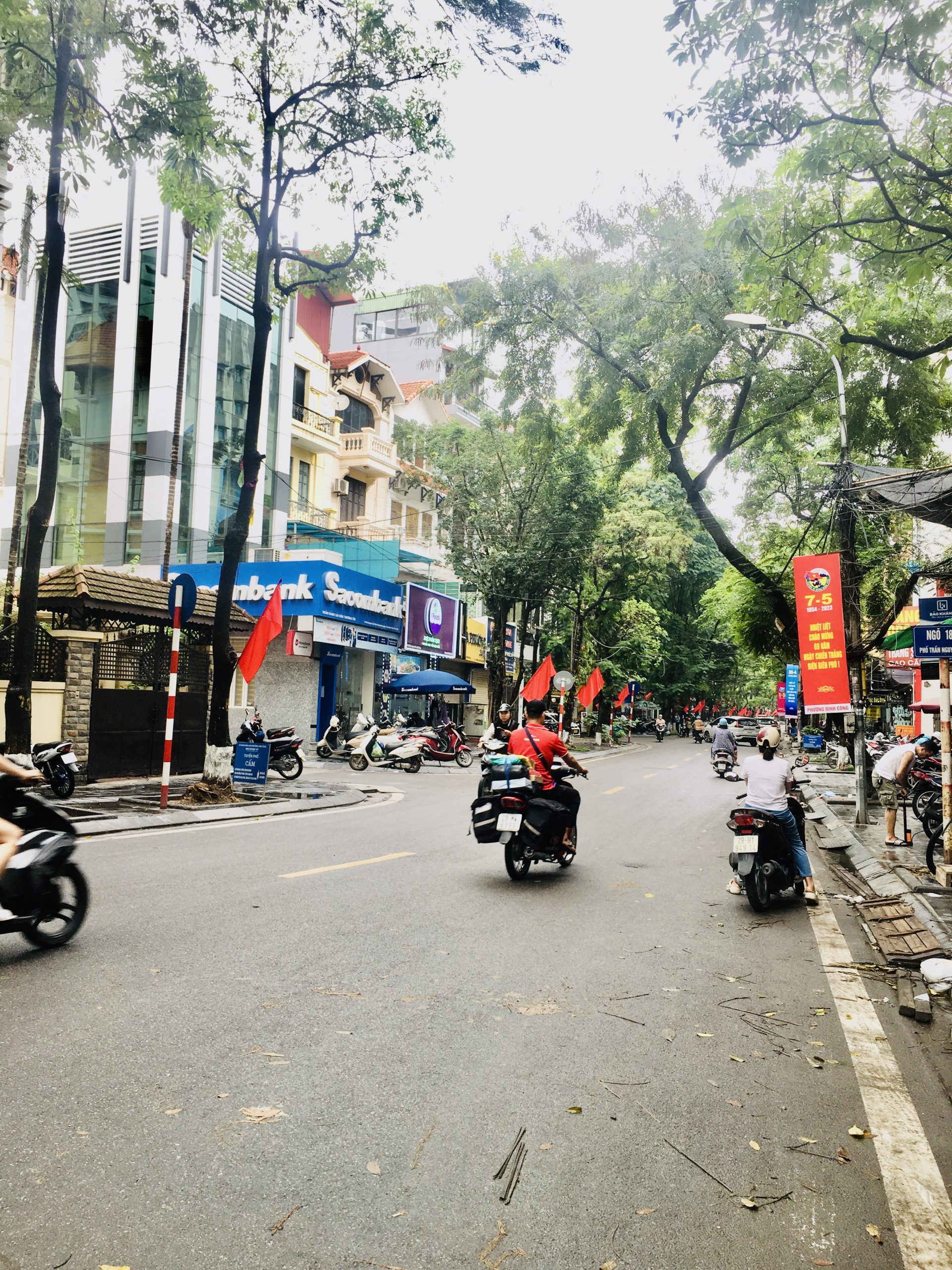 Bán nhà mặt phố Trần Nguyên Đán, Định Công 52m2, 4 tầng, giá 19.2 tỷ-còn bớt