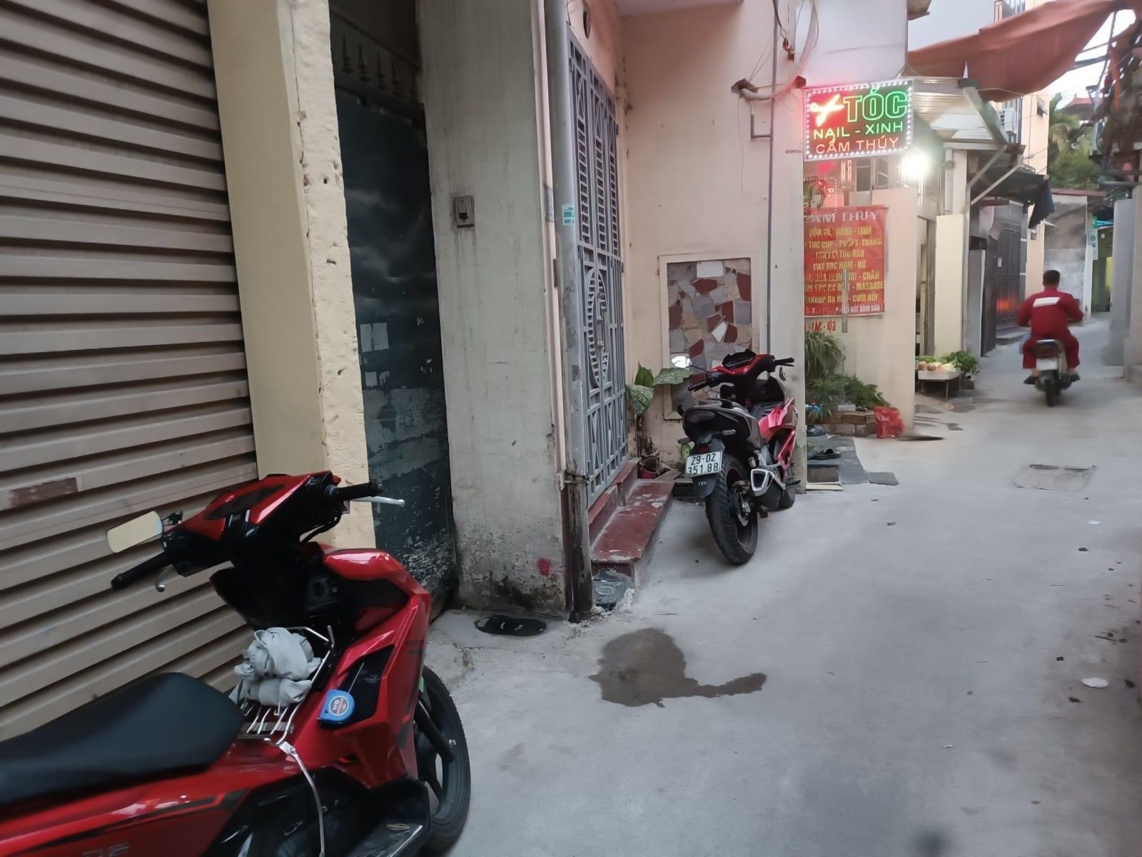 BÁN NHÀ NGÕ GỐC ĐỀ QUẬN HOÀNG MAI - 31M 5 TẦNG MT 5M - HƠN 2 TỶ BA GÁC TRÁNH NGÕ THÔNG KHẮP NƠI 3 NGỦ Ở SƯỚNG