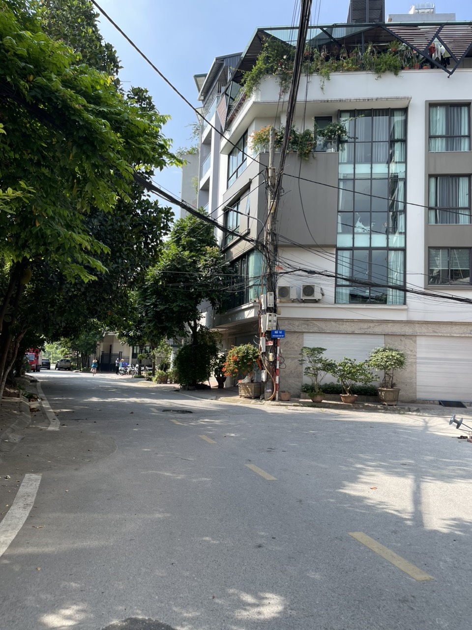 NHÀ ĐẸP 5 TẦNG - VIP NHẤT LÂM HẠ - GARA- THANG MÁY - ĐIỀU HOÀ ÂM TRẦN - TẶNG NỘI THẤT - TIỆN ÍCH