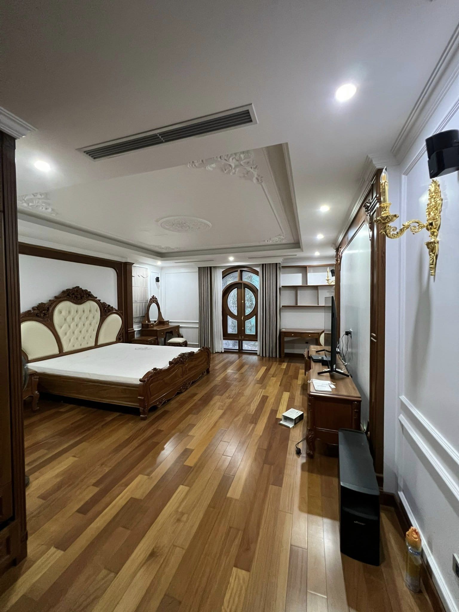 BÁN GẤP NHÀ PHỐ CHÙA LÁNG,56M X 6 TẦNG,KINH DOANH VĂN PHÒNG,CĂN HỘ