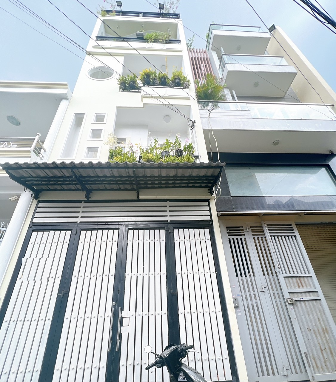 Bán nhà hẻm xe hơi đường Nguyễn Cửu Đàm,DT:4x15m đúc 3 lầu giá 8.5 tỷ nhà mới