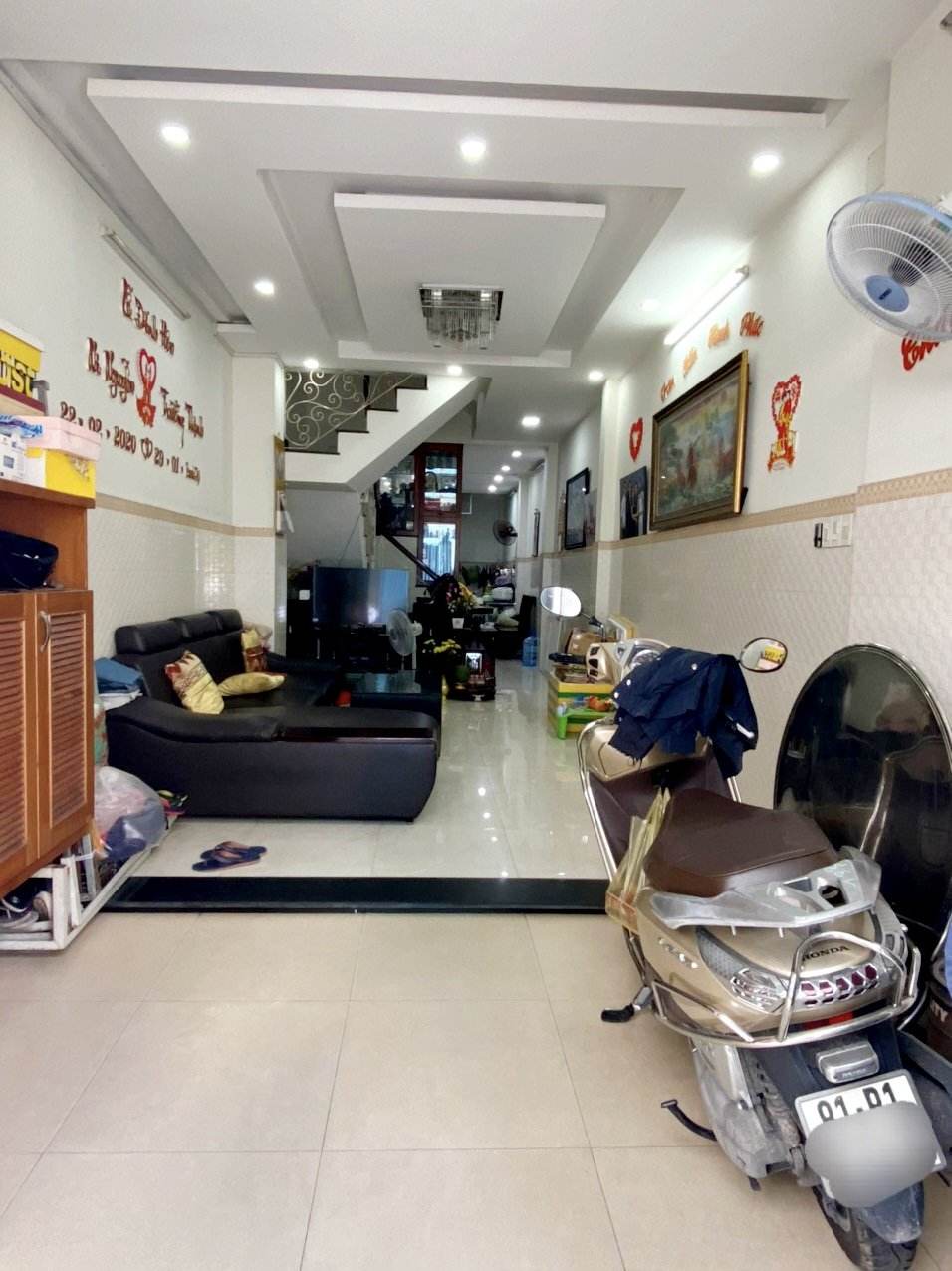 Gần 60m2, 3 tầng đường Lạc Long Quân, Quận Tân Bình giảm chào hơn 3 tỷ.