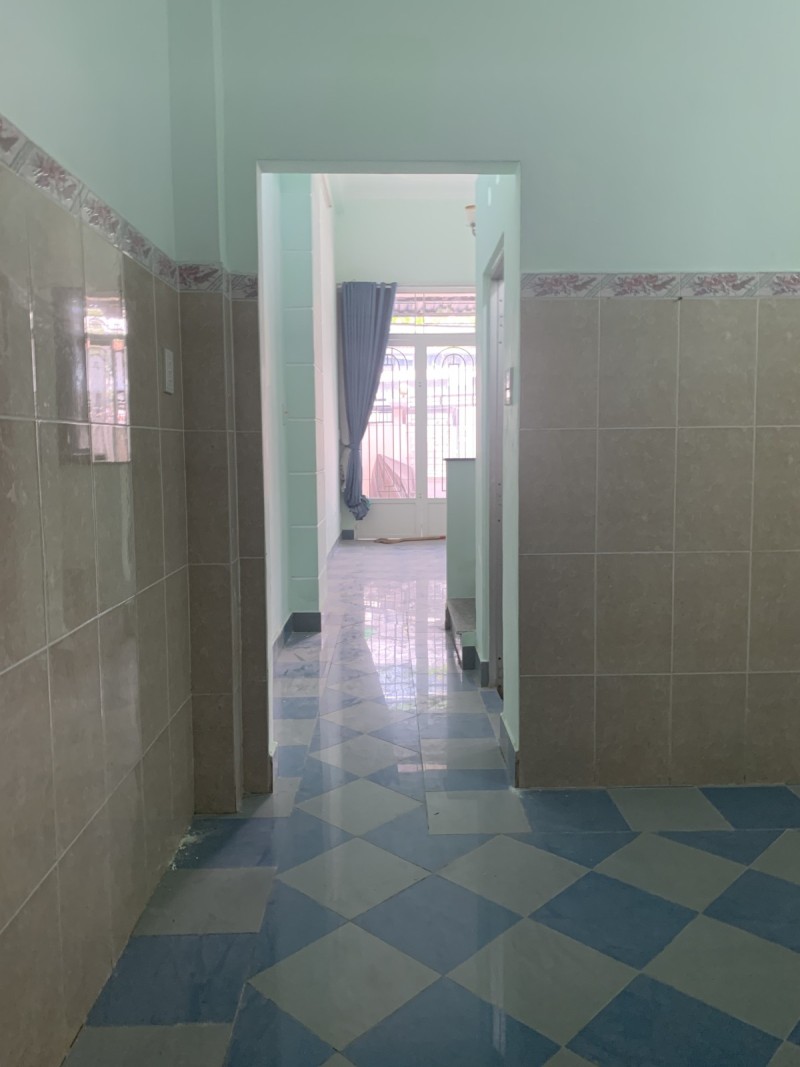 Bán nhà Quận 7, Huỳnh Tấn Phát, Vị trí thông thoáng, DT 61m2, Nhỉnh 4 tỷ