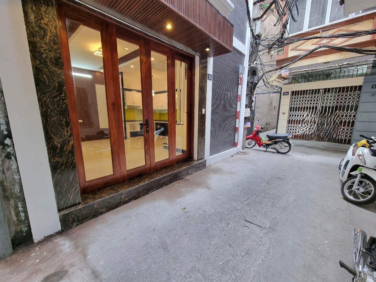 Nhà đẹp cần bán ngõ phố Bạch Đằng 35m2 - xây 4 tầng - mặt tiền 6m hậu 6.15m giá 5.15 tỷ