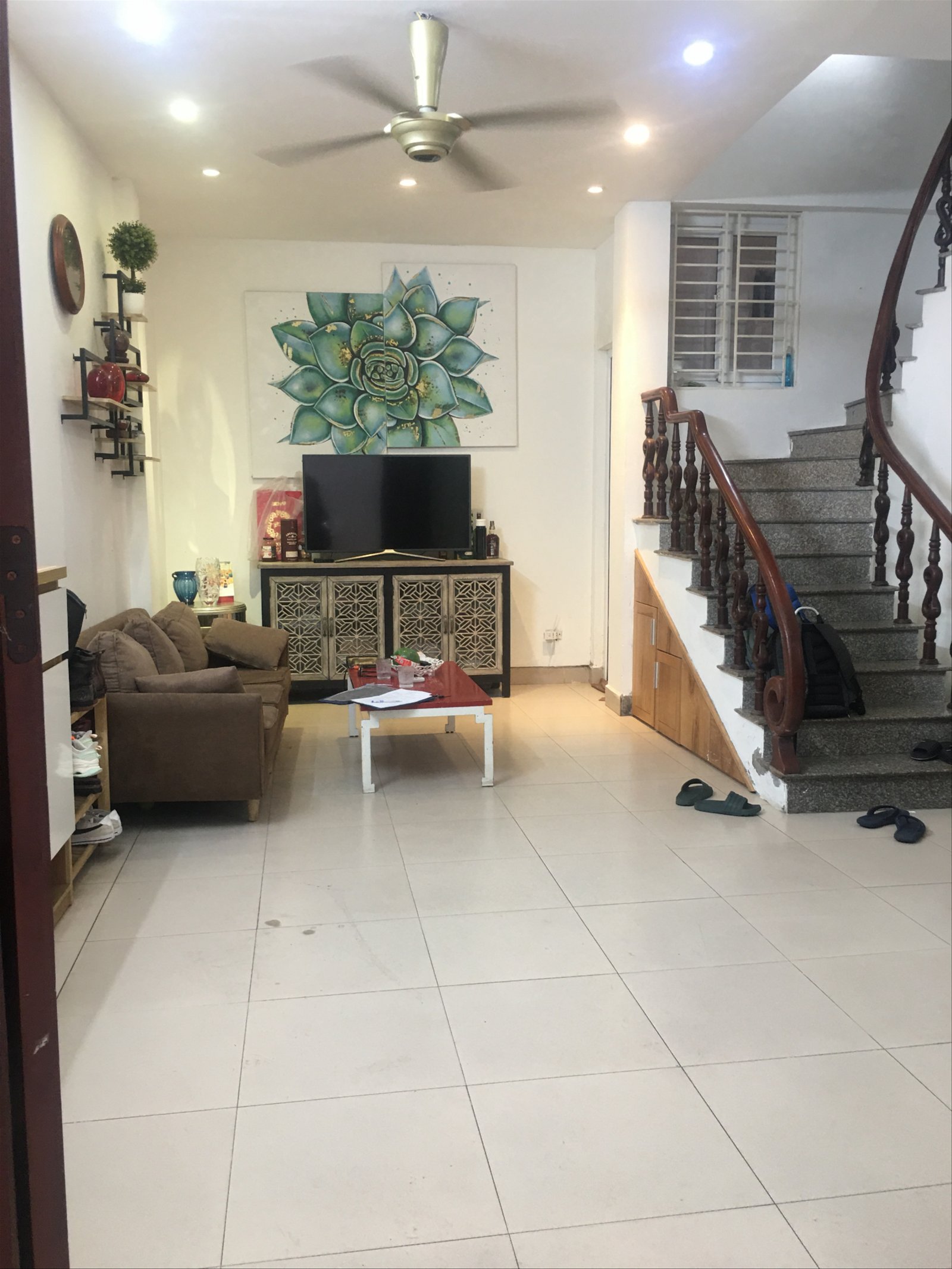 Bán Nhà Lương Sử, Đống Đa, DT 61m2, Mặt Tiền 6,5m, Giá Chỉ 5,5 Tỷ