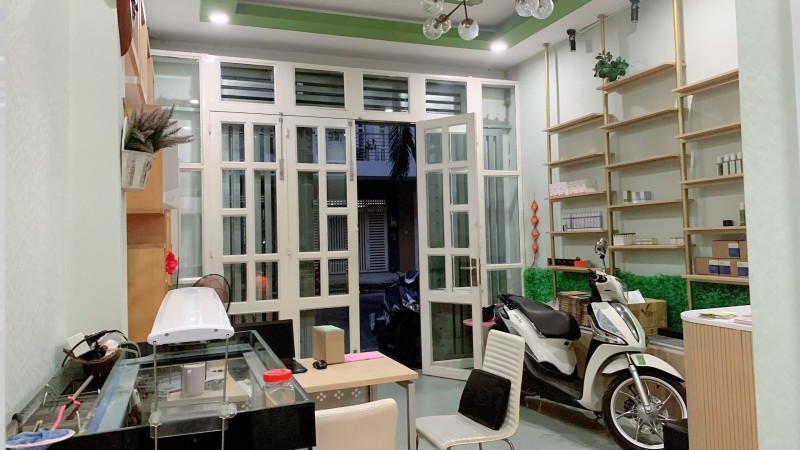 Bán căn Mặt Tiền, Quận 8, Khu vực đầy đủ tiện ích, Dòng tiền có sẵn, DT 54m2