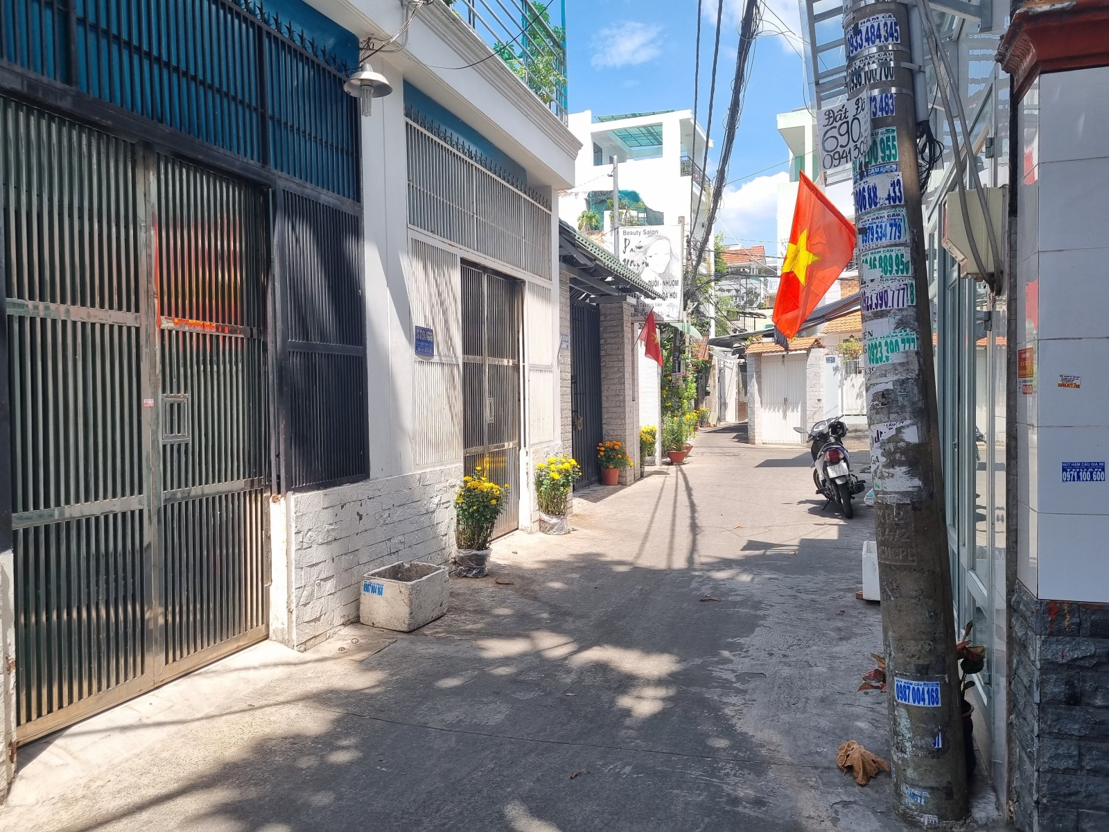 Ngộp Bank tui cần bán nha Quang Trung, P11, GV, 3 Tầng, 37M2 chỉ nhỉnh 2 tỷ.