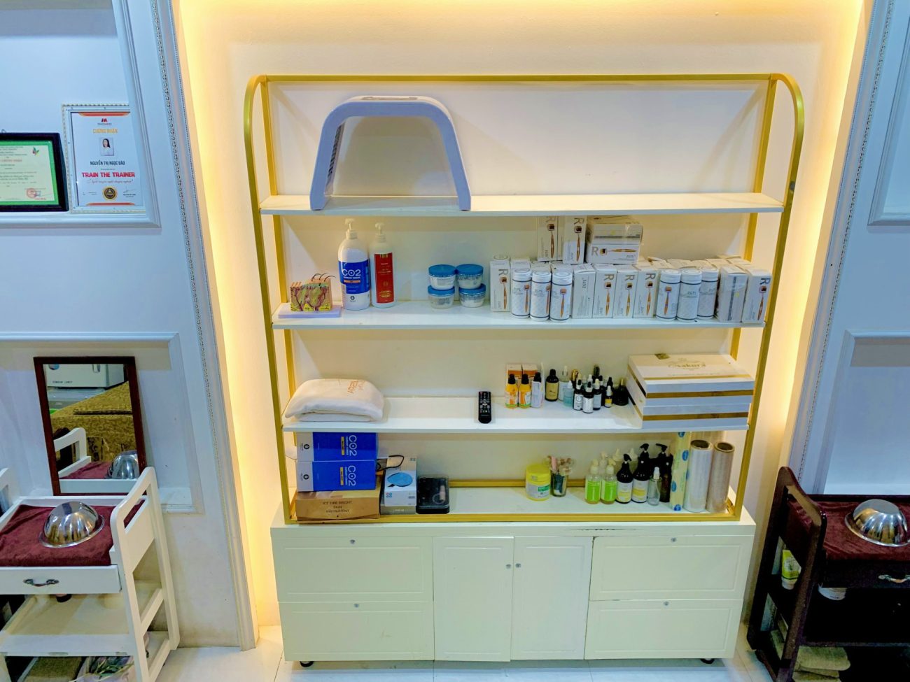 Sang nhượng Thẩm Mỹ trung tâm Hà Nội