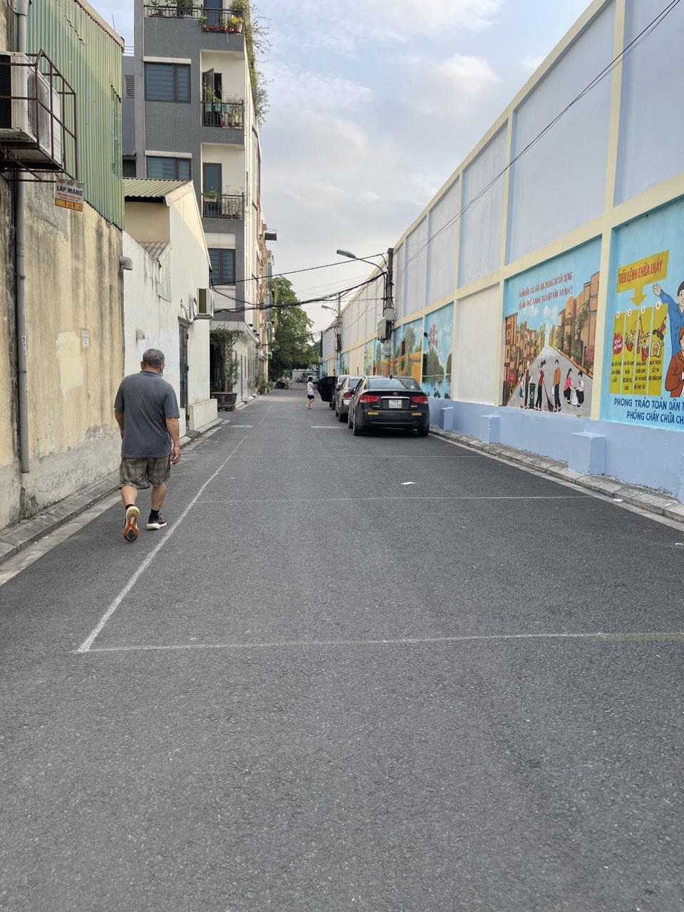 NHÀ ĐẸP 6 TẦNG MỚI XÂY KHU 918 PHÚC ĐỒNG, THANG MÁY – ĐƯỜNG OTO THÔNG THOÁNG.