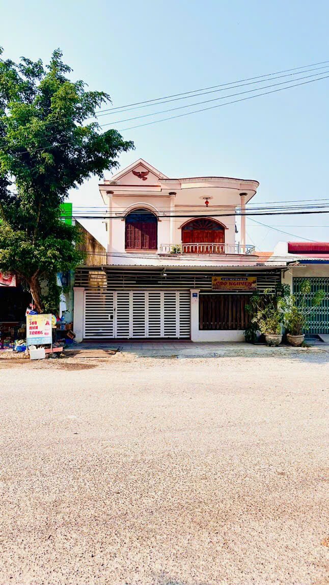 Bán nhà mặt tiền đường Nguyễn Chích phường Vĩnh Hoà