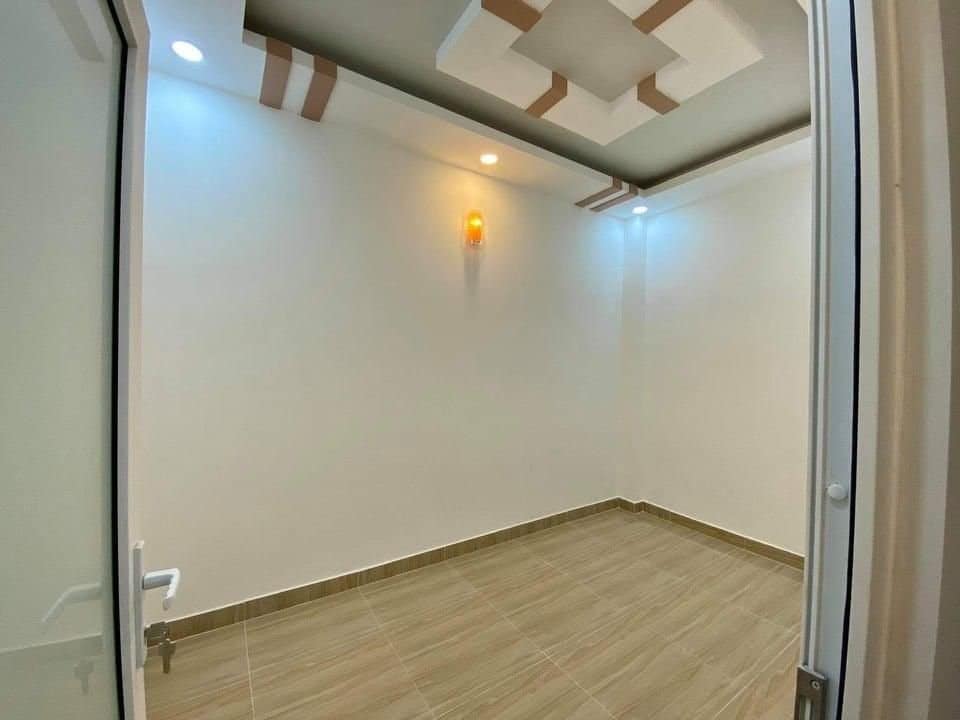 GÒ VẤP-KHU XÓM MỚI-NHÀ MỚI 4 TẦNG ĐÚC-5PN-HẼM XE HƠI-LÊ ĐỨC THỌ-DT 42M2