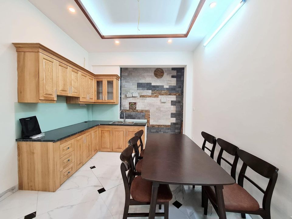 KHU VIP PHÚ NHUẬN, HẺM XE HƠI THÔNG, KINH DOANH BUÔN BÁN SẦM UẤT.