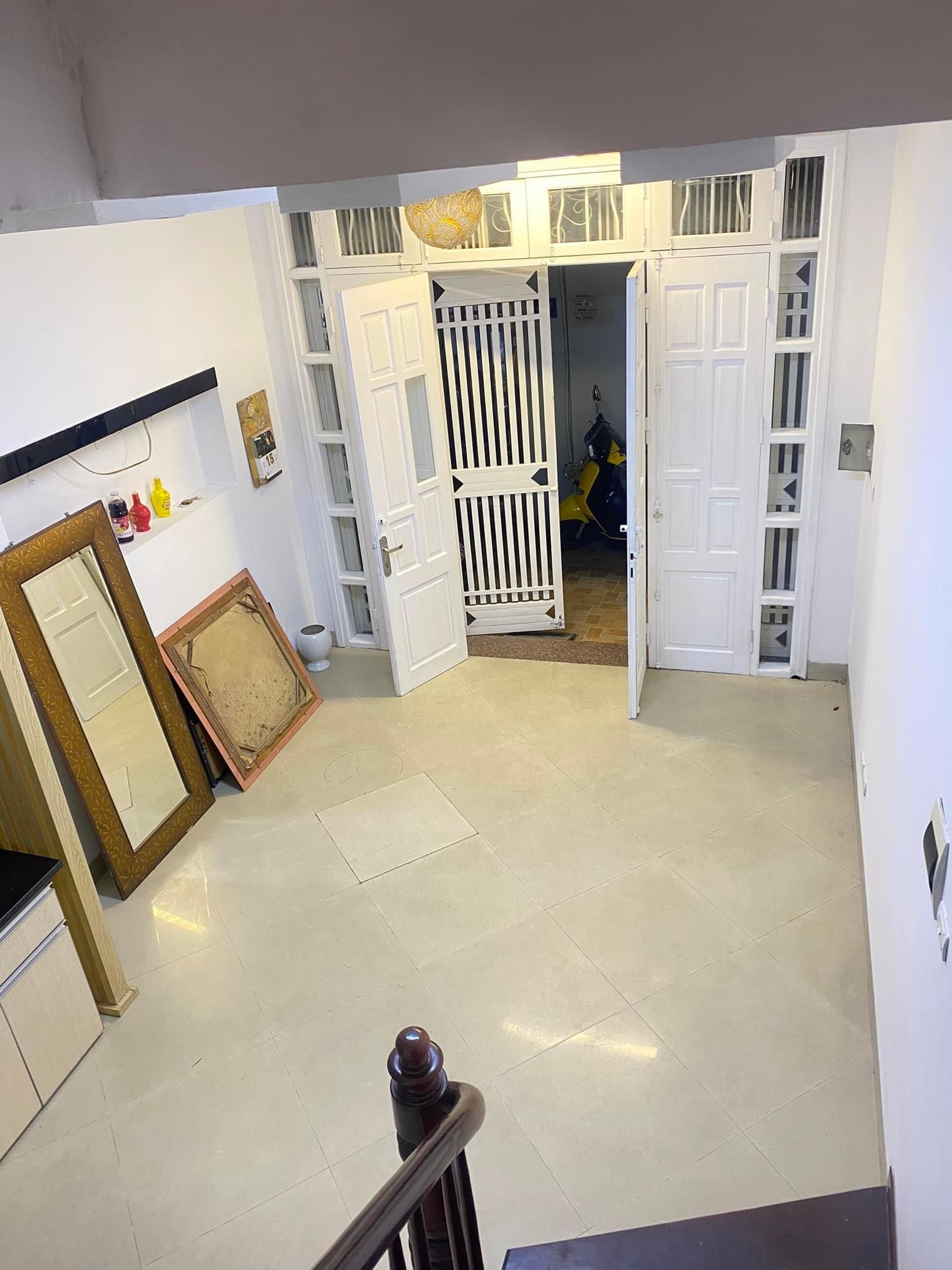 Bán nhà ngõ 41 Thái Hà - 10m ra ô tô - 60m ra phố